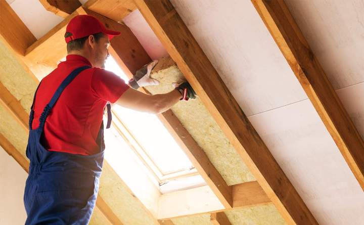 Une isolation des combles par l’intérieur ou l’extérieur